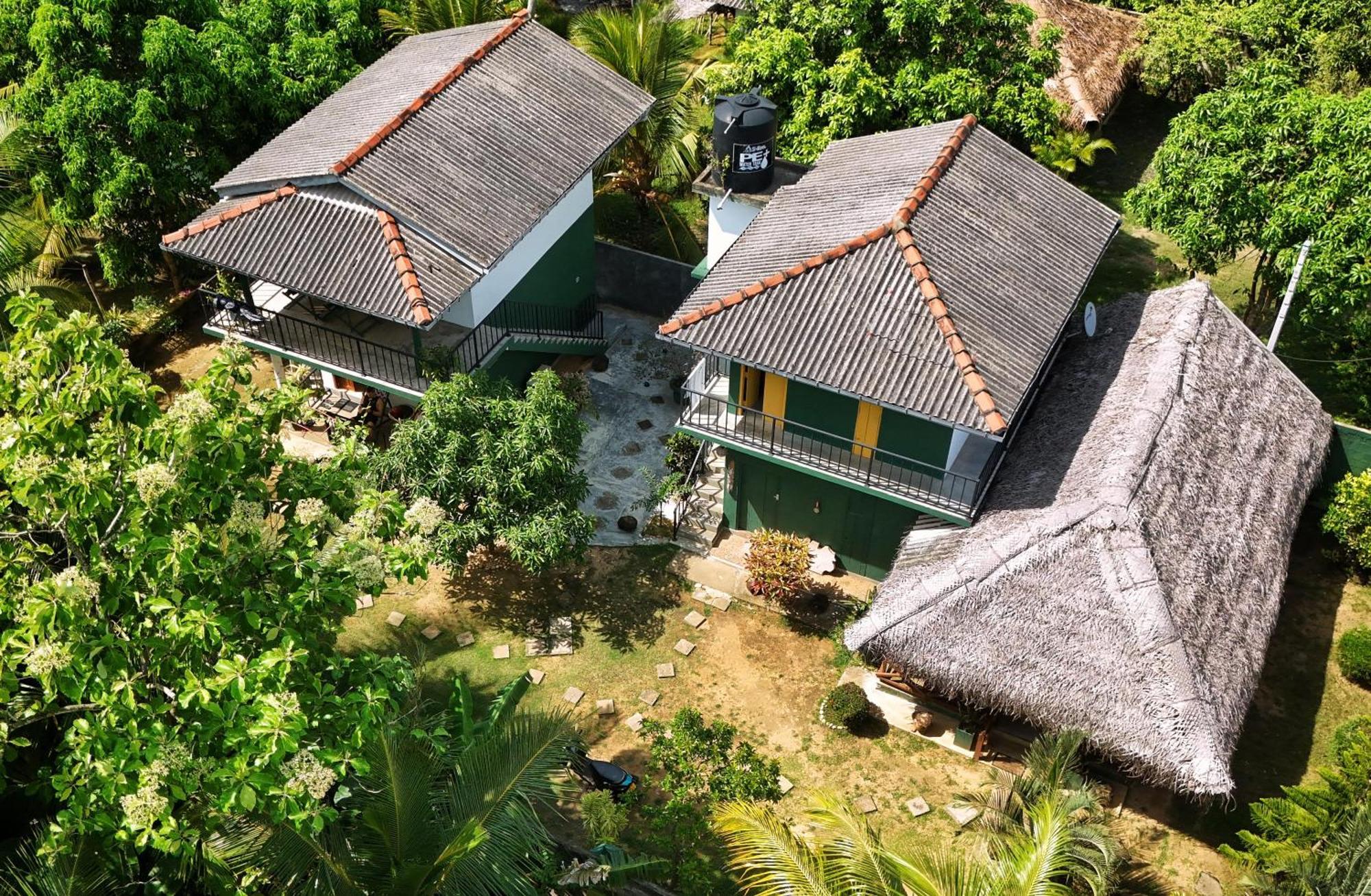 Blue Skies Guest House And Restaurant Tangalle Exterior foto